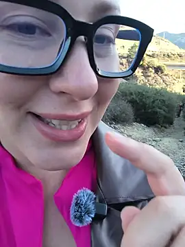 Mona Plus online show from 11.16.25