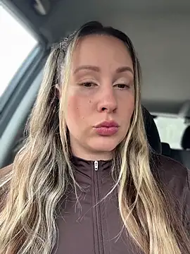 Mona Plus online show from 03.04.26