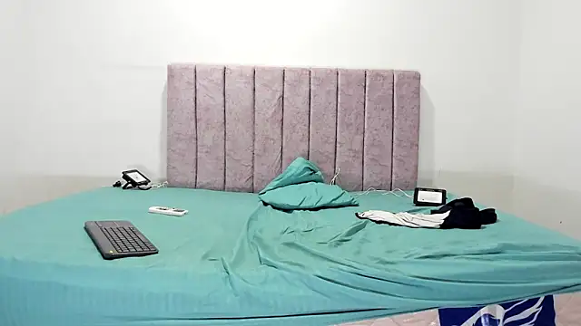 manuel rey online show from 02.17.25