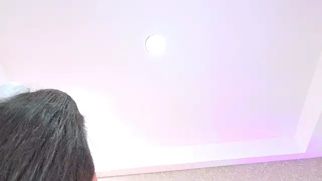 Snapshot of YesyHills chatting on 01.10.26 YesyHills online show from 01.10.26