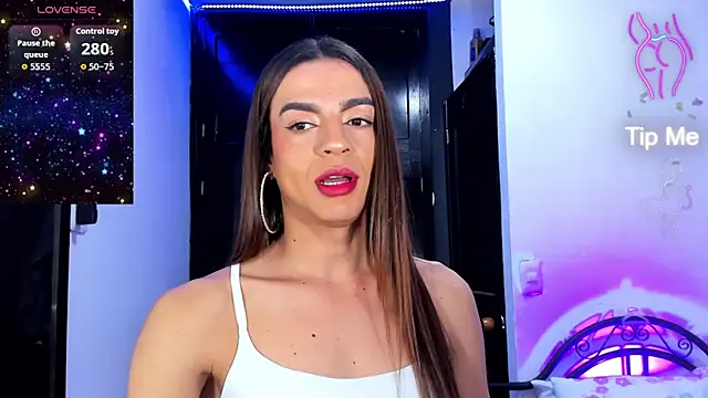 Snapshot of Dollcatalina chatting on 02.14.26 Dollcatalina online show from 02.14.26