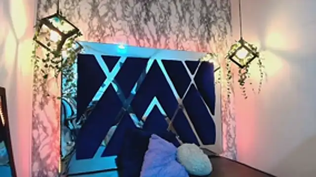 charlotte bluee online show from 11.10.25