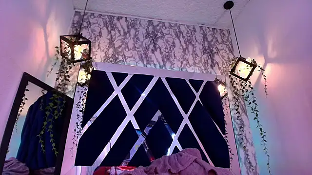 charlotte bluee online show from 02.05.26
