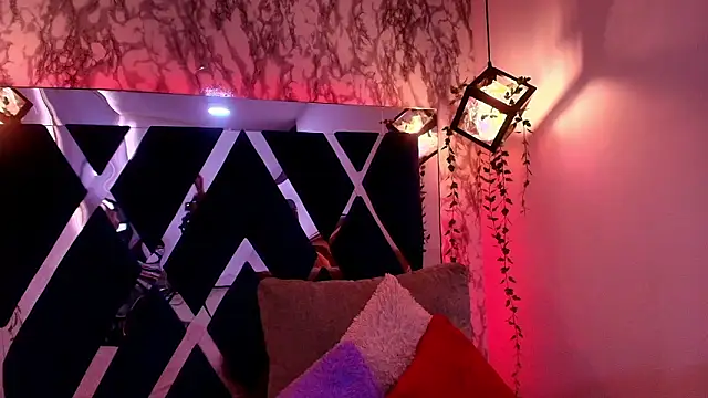 charlotte bluee online show from 02.08.26