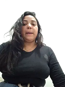 Naylasantos online show from 10.10.25