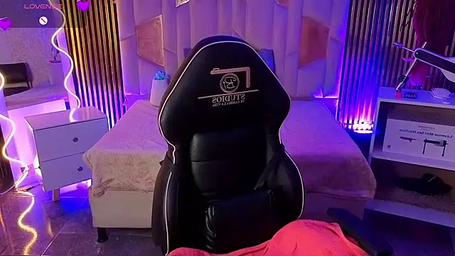 kristen tay online show from 03.14.26