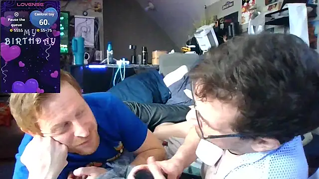 Sk00byJaXxX212 online show from 10.28.25