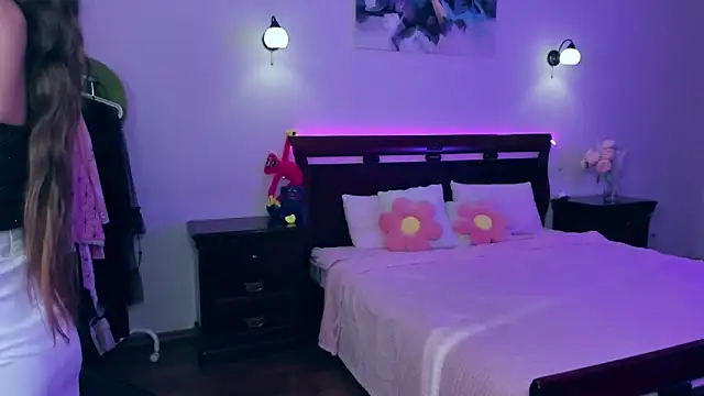 GabriellaMays online show from 02.17.25