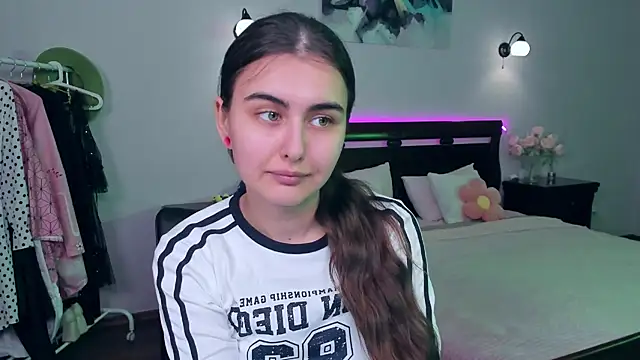 GabriellaMays online show from 03.07.25