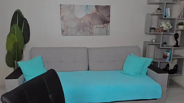 GabriellaMays online show from 12.04.25