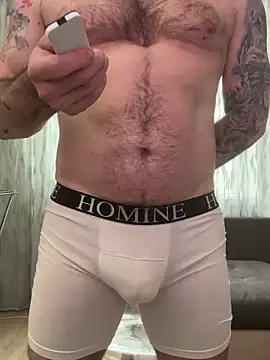 Snapshot of AlexFuck_79 chatting on 03.05.25 AlexFuck 79 online show from 03.05.25