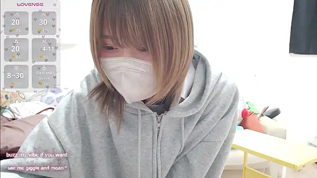 Snapshot of FUYU_rain chatting on 04.24.26 FUYU rain online show from 04.24.26