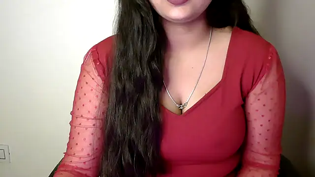 Snapshot of megancatluna chatting on 02.19.26 megancatluna online show from 02.19.26