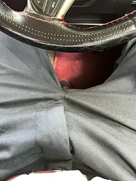 Snapshot of BadboySLR_8899 chatting on 10.13.25 BadboySLR 8899 online show from 10.13.25