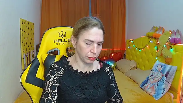 TessaDaybreak online show from 03.01.25