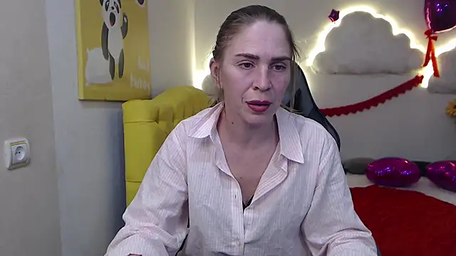 TessaDaybreak online show from 03.15.25