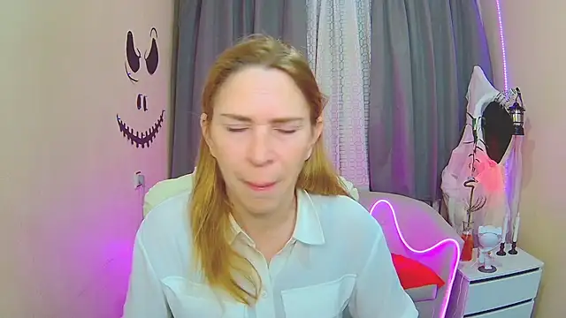 TessaDaybreak online show from 11.03.25