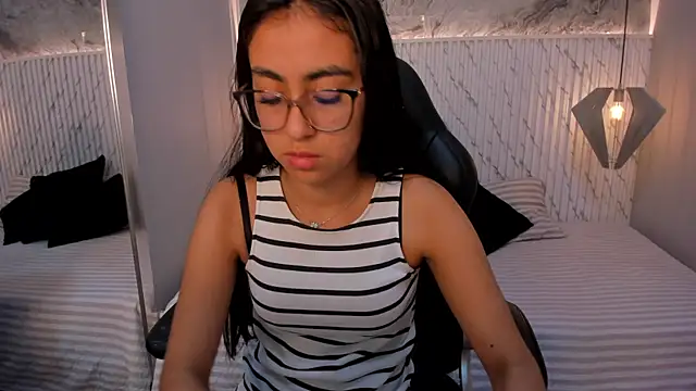 lucelly 15 online show from 03.14.25