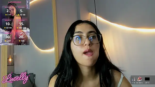 lucelly 15 online show from 10.19.25