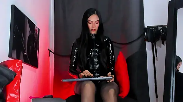 Snapshot of Aleshkastone chatting on 11.04.25 Aleshkastone online show from 11.04.25