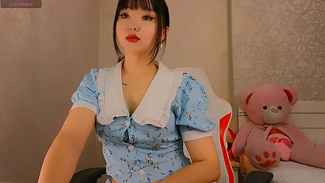 Snapshot of Demonic_Angel_ chatting on 05.19.26 Demonic Angel online show from 05.19.26