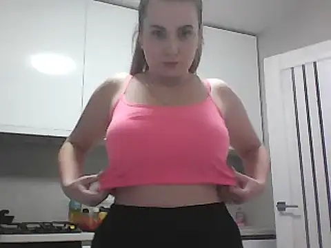 Snapshot of GoddessTenderness chatting on 02.17.25 GoddessTenderness online show from 02.17.25