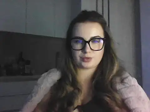Snapshot of GoddessTenderness chatting on 02.22.25 GoddessTenderness online show from 02.22.25