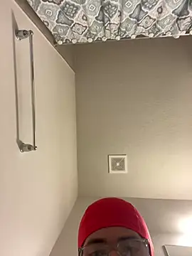 Snapshot of youngbusy chatting on 02.17.25 youngbusy online show from 02.17.25