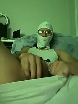 Snapshot of youngbusy chatting on 03.06.25 youngbusy online show from 03.06.25