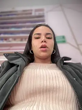 Naatalia online show from 11.14.25