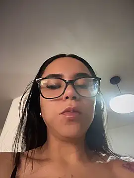 Naatalia online show from 04.16.26