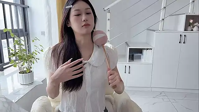 Cassie-20 online show from 09.26.25