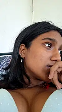 Snapshot of indianpink_lips chatting on 03.20.25 indianpink lips online show from 03.20.25