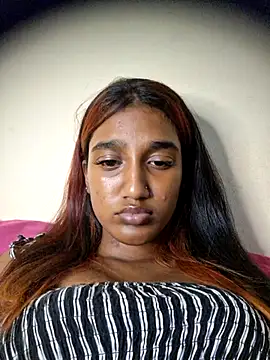 Snapshot of indianpink_lips chatting on 02.04.26 indianpink lips online show from 02.04.26