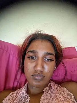 Snapshot of indianpink_lips chatting on 02.06.26 indianpink lips online show from 02.06.26