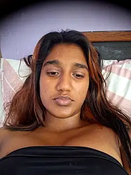 indianpink lips online show from 04.17.26