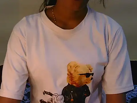 Riyaa Kaur online show from 04.10.26