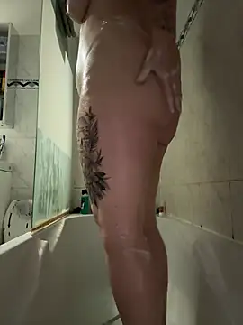 Lar0uch online show from 02.20.25