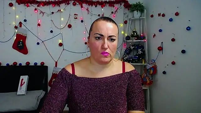 DianaMGG online show from 12.05.25