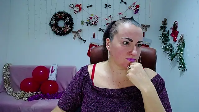 DianaMGG online show from 12.19.25