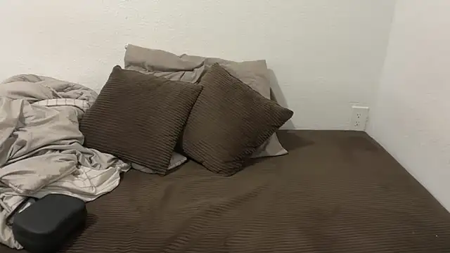 Snapshot of greekmythics chatting on 03.31.26 greekmythics online show from 03.31.26