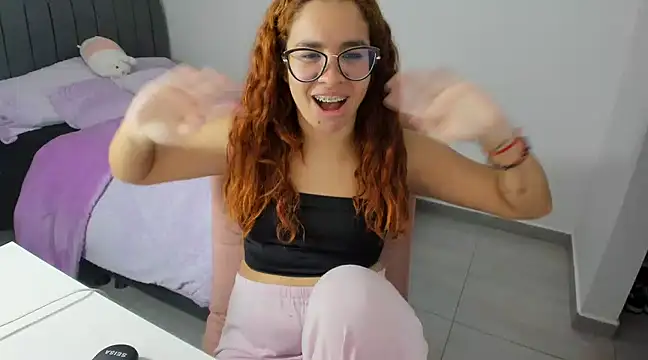 Greciaruiz  online show from 03.03.25