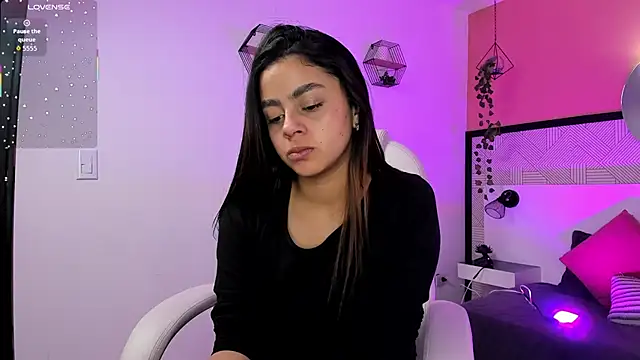 Bella walker  online show from 03.09.26