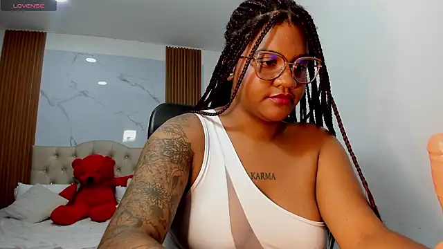 ZahraRose online show from 03.12.26