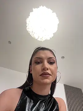 VanessaOssry online show from 02.23.26