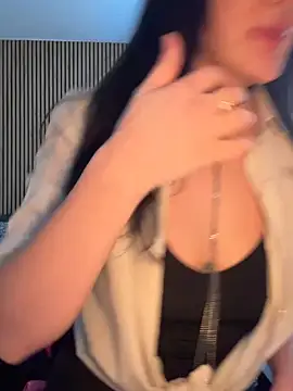 Snapshot of YoungHotMilf97 chatting on 02.03.26 YoungHotMilf97 online show from 02.03.26