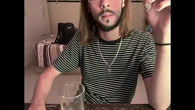 H3llB0Y6 online show from 01.15.26