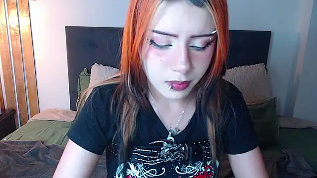 Snapshot of fyreandfox_ chatting on 05.22.26 fyreandfox online show from 05.22.26