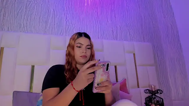 hillary uckerman  online show from 03.20.26