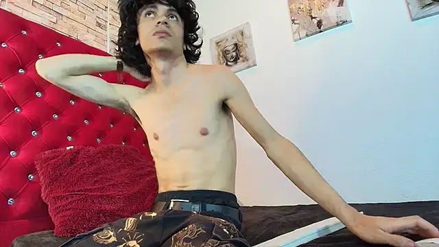 Snapshot of sc0rpius_ chatting on 02.24.25 sc0rpius online show from 02.24.25